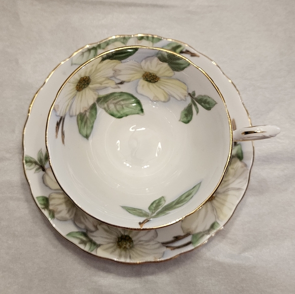 Lovely vintage "Dogwood" pattern cup and saucer by Tuscan Fine China England. - Picture 3 of 8